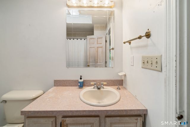 1 Lasalette Way, North Branford, CT 06471