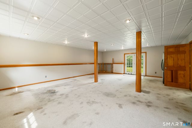1 Lasalette Way, North Branford, CT 06471