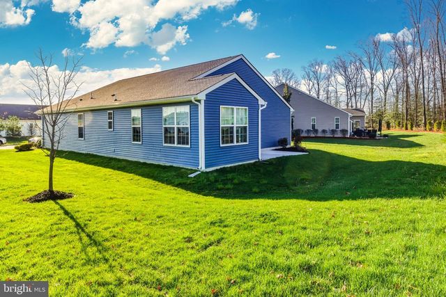 100 CASTLEBAY DR, Williamstown, NJ 08094