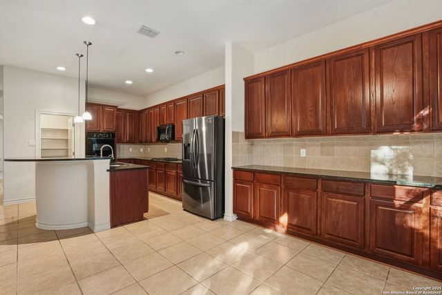 2634 Amber View, San Antonio, TX 78261