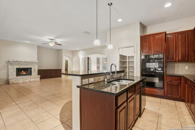 2634 Amber View, San Antonio, TX 78261