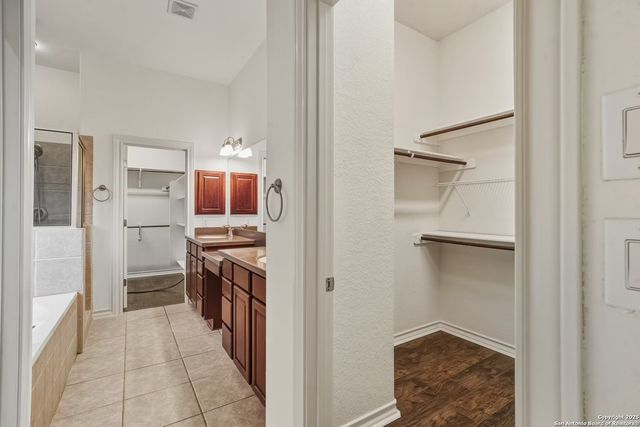 2634 Amber View, San Antonio, TX 78261