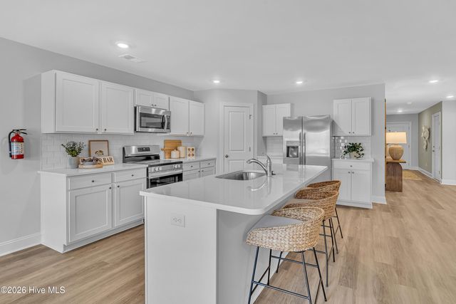 7138 Woodline Drive SW, Sunset Beach, NC 28468