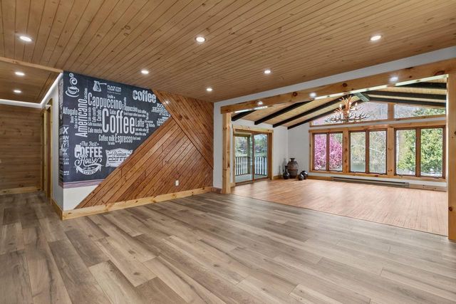 185 ISLAND DRIVE, Iola, WI 54945