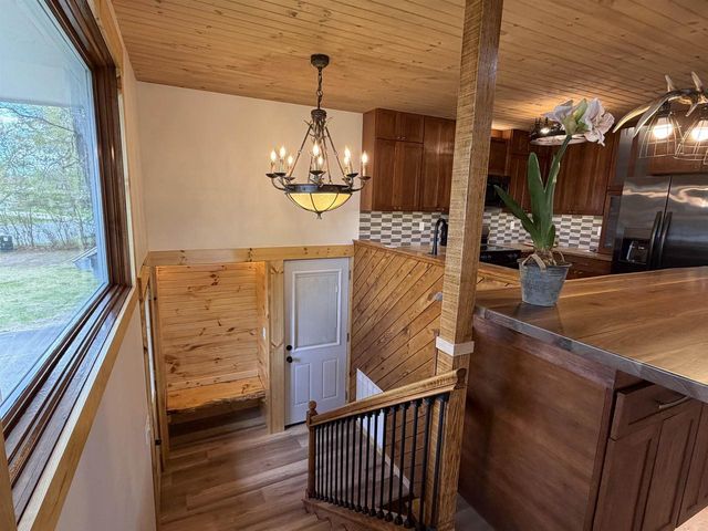 185 ISLAND DRIVE, Iola, WI 54945