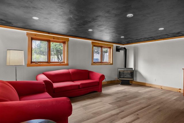 185 ISLAND DRIVE, Iola, WI 54945