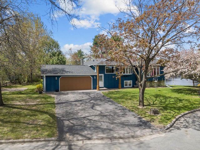185 ISLAND DRIVE, Iola, WI 54945