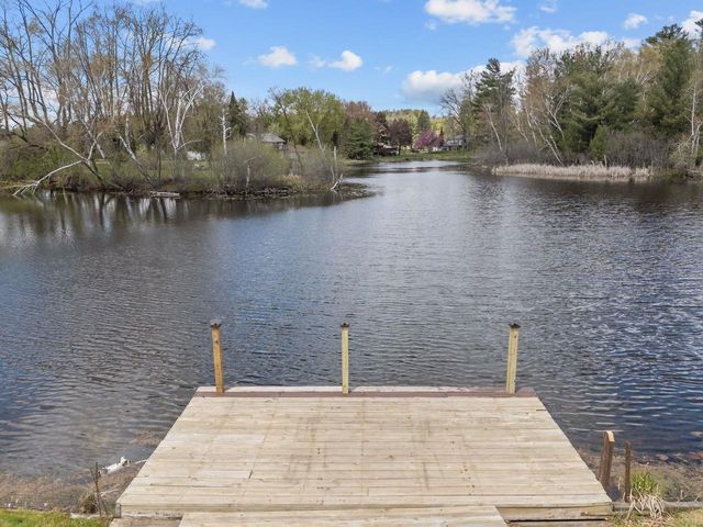 185 ISLAND DRIVE, Iola, WI 54945