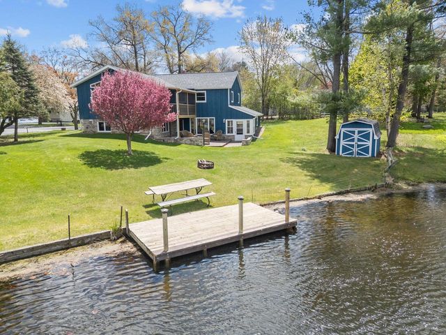 185 ISLAND DRIVE, Iola, WI 54945