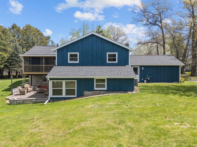 185 ISLAND DRIVE, Iola, WI 54945