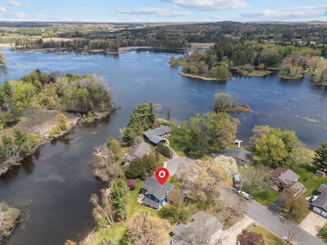 185 ISLAND DRIVE, Iola, WI 54945