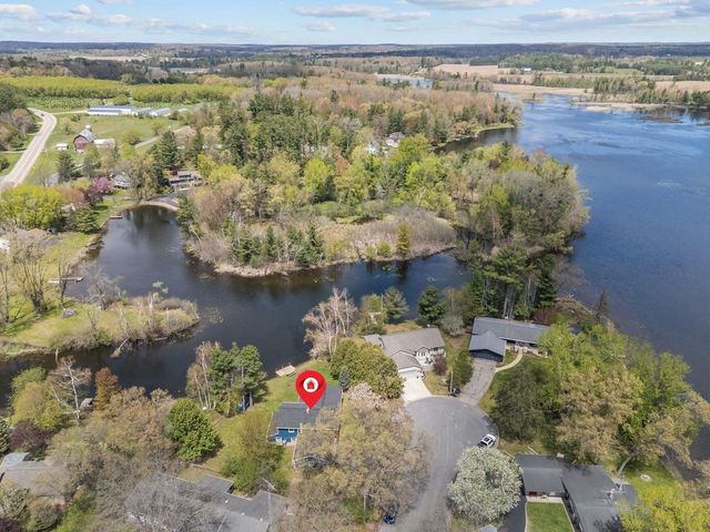 185 ISLAND DRIVE, Iola, WI 54945