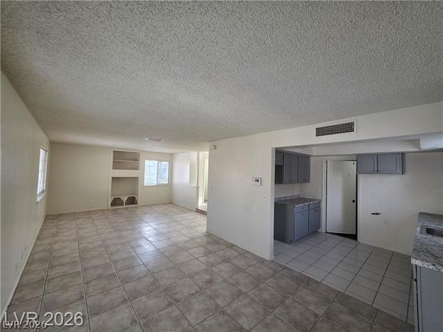 7235 Wichita Court, Las Vegas, NV 89119