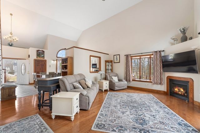11 Aris Way 11, Milford, MA 01757