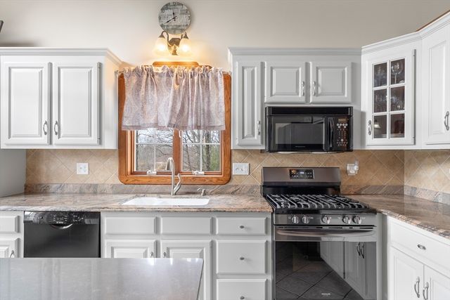 11 Aris Way 11, Milford, MA 01757