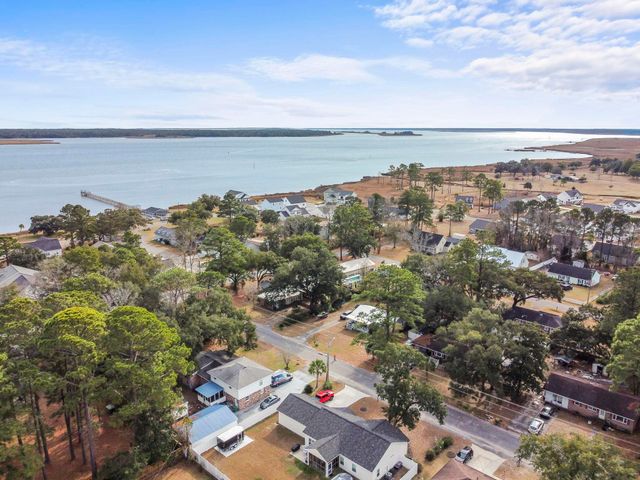 408 Rosemary St., Georgetown, SC 29440