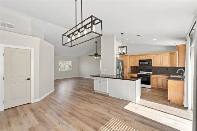 3204 Quarry, Palmdale, CA 93550