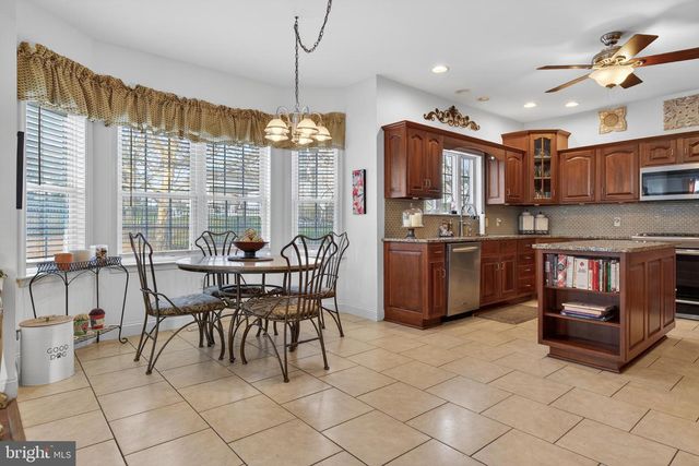 55 LEXINGTON DR, Annville, PA 17003