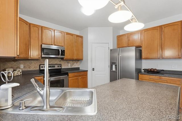 85 Aspen Ridge Court, St Peters, MO 63376