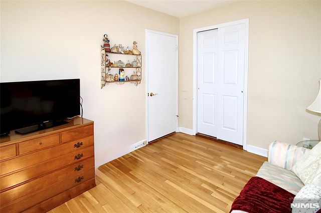 17-19 Greenwood Drive, Fair Lawn, NJ 07410