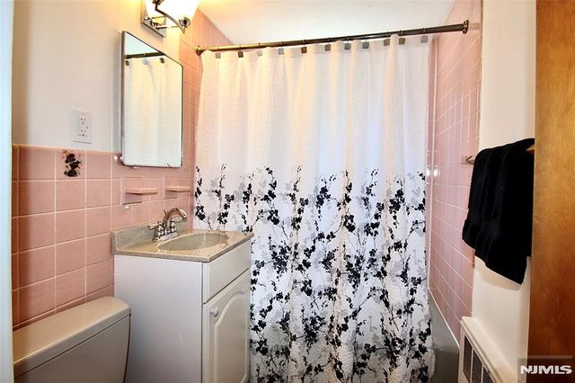 17-19 Greenwood Drive, Fair Lawn, NJ 07410