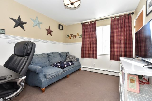 47 Herold Dr, Glen Rock Boro, NJ 07452