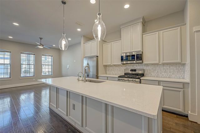 2022 Tarfite Place, Houston, TX 77077