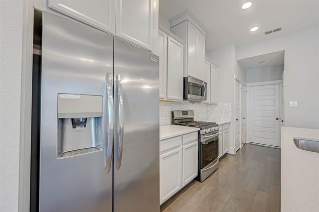 2022 Tarfite Place, Houston, TX 77077