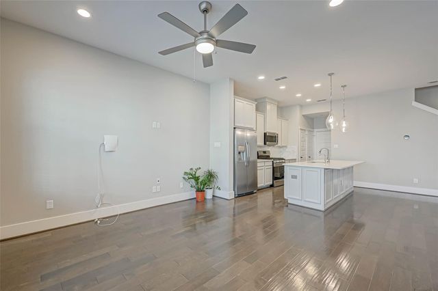 2022 Tarfite Place, Houston, TX 77077
