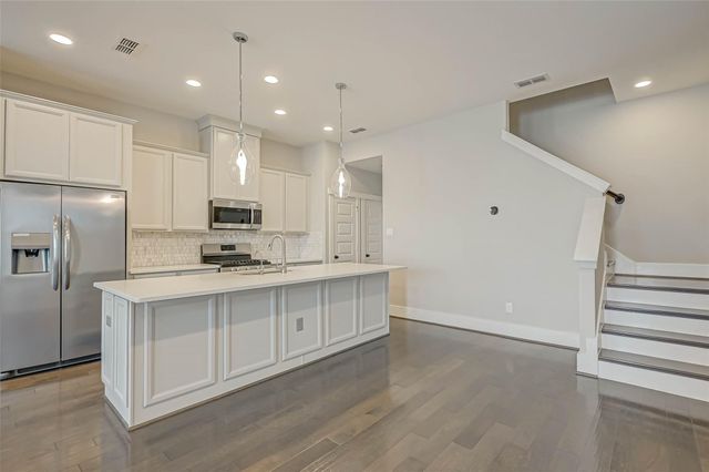 2022 Tarfite Place, Houston, TX 77077
