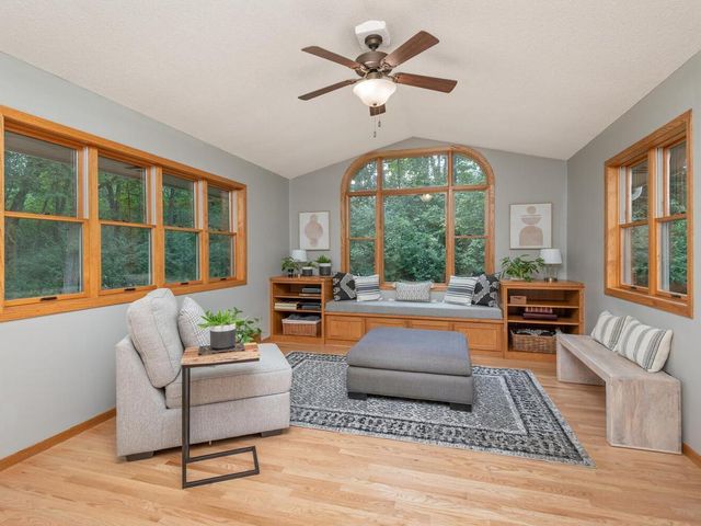 7875 44th Street Court N, Oakdale, MN 55128