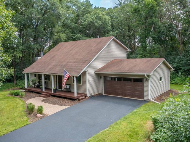 7875 44th Street Court N, Oakdale, MN 55128