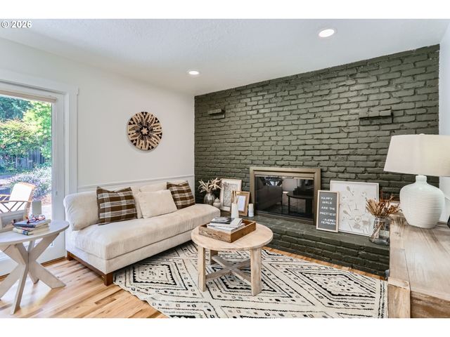 3045 Sw 116TH Ave, Beaverton, OR 97005