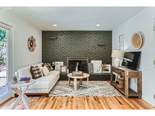 3045 Sw 116TH Ave, Beaverton, OR 97005