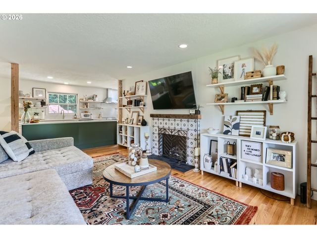 3045 Sw 116TH Ave, Beaverton, OR 97005