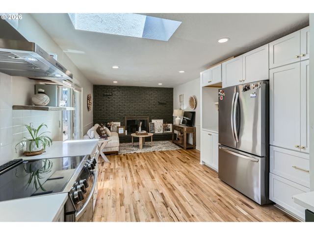 3045 Sw 116TH Ave, Beaverton, OR 97005