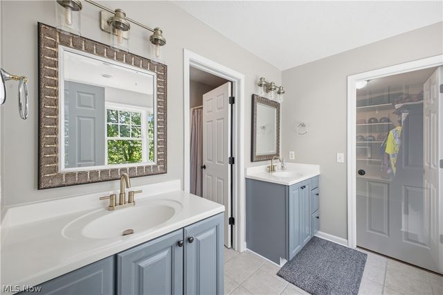2692 Pitcher Plant Court, Uniontown, OH 44685