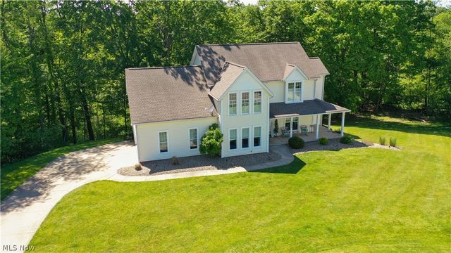 2692 Pitcher Plant Court, Uniontown, OH 44685