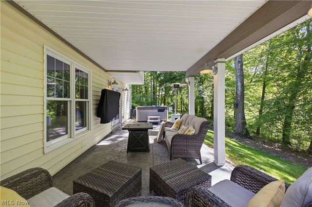 2692 Pitcher Plant Court, Uniontown, OH 44685
