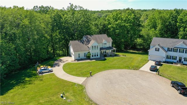 2692 Pitcher Plant Court, Uniontown, OH 44685