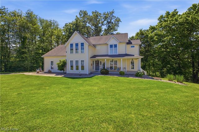 2692 Pitcher Plant Court, Uniontown, OH 44685