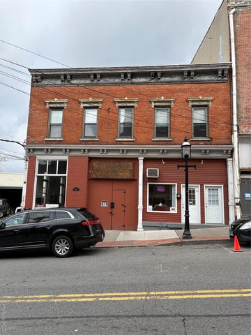 61 central Avenue, Ossining, NY 10562