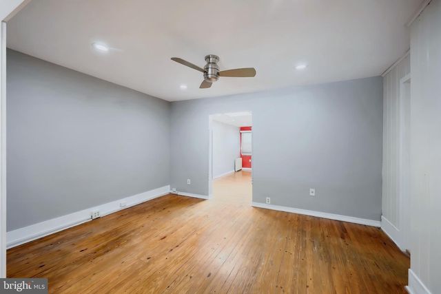 11 LINCOLN WAY E, New Oxford, PA 17350