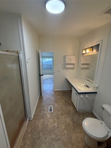 101 Christi Drive, Southmayd, TX 76268