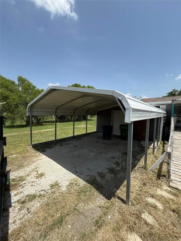 101 Christi Drive, Southmayd, TX 76268