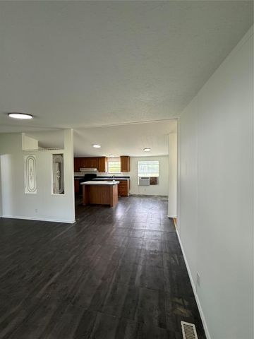 101 Christi Drive, Southmayd, TX 76268