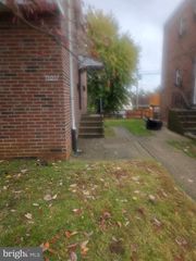 15057 LONDON RD, Philadelphia, PA 19116