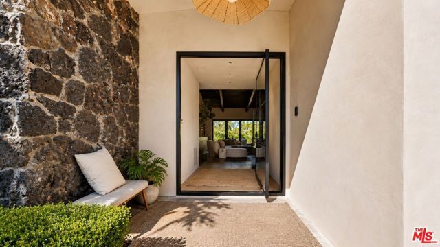 5576 El Canon Avenue, Woodland Hills (los Angeles), CA 91367
