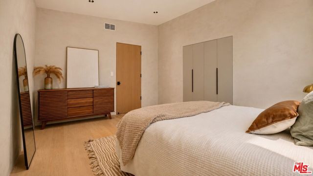 5576 El Canon Avenue, Woodland Hills (los Angeles), CA 91367