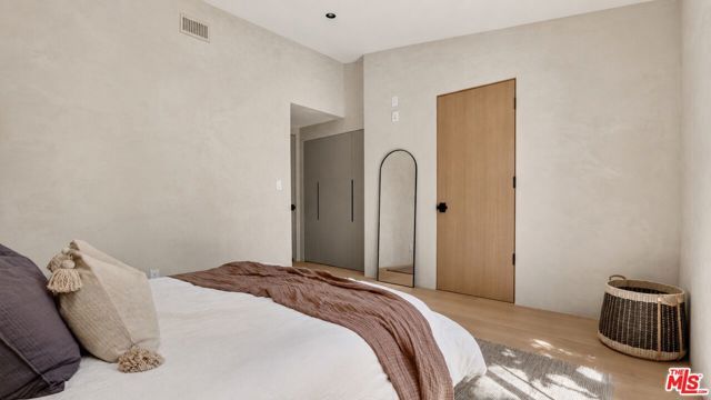 5576 El Canon Avenue, Woodland Hills (los Angeles), CA 91367